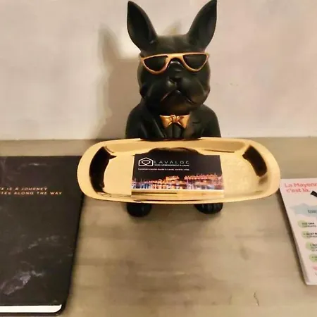 L'entree Des Artistes Avec Terrasse Et Salle De Bain- Lavaloc *