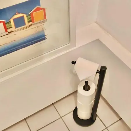 L'entree Des Artistes, Avec Terrasse Et Salle De Bain Privatives 民宿
